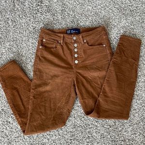 Gap corduroy skinny pant